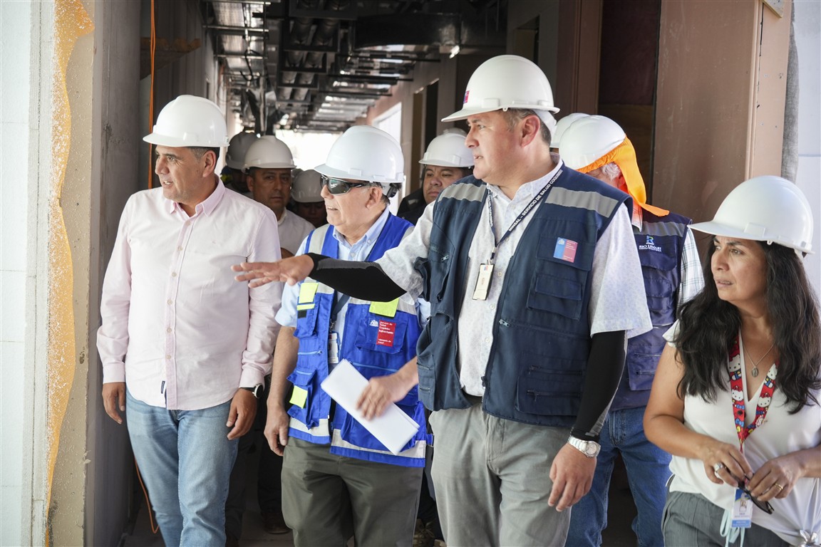 VISITA OBRAS CESFAM EL PALQUI 13 1 Medium