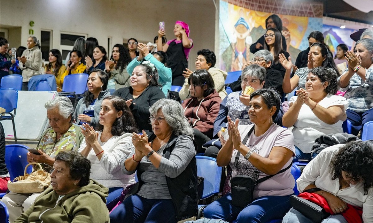 gran-diosas-mes-de-la-mujer-2-medium